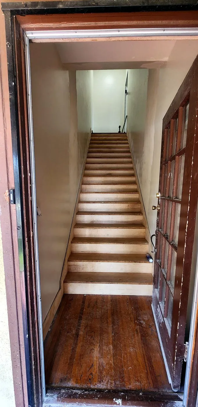 After: finished wooden staircase